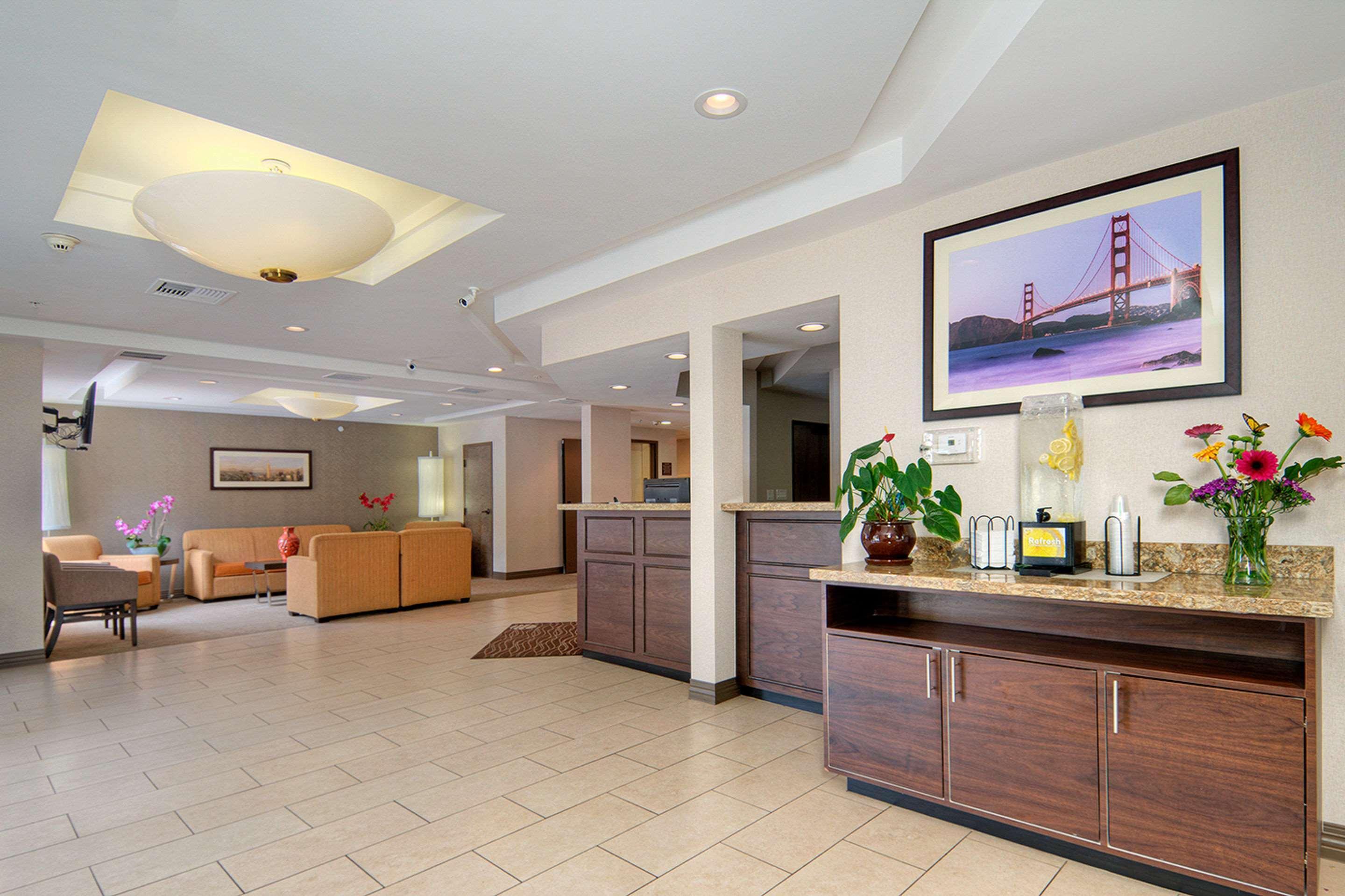 Comfort Inn Silicon Valley East Фремонт Экстерьер фото