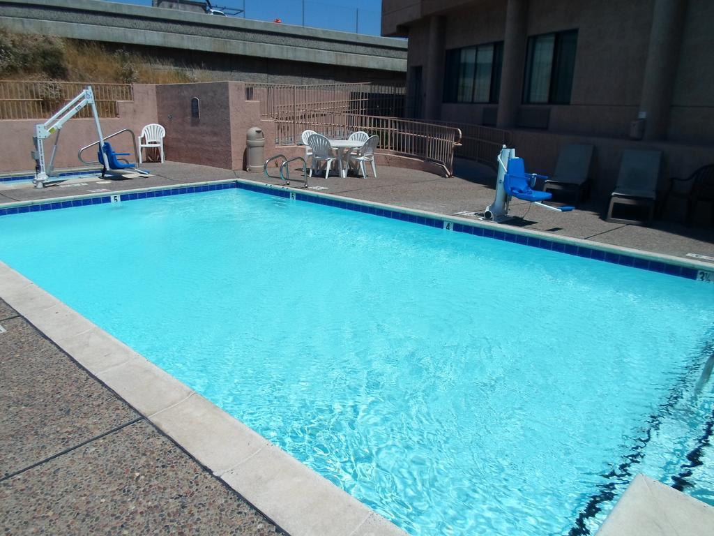 Comfort Inn Silicon Valley East Фремонт Экстерьер фото