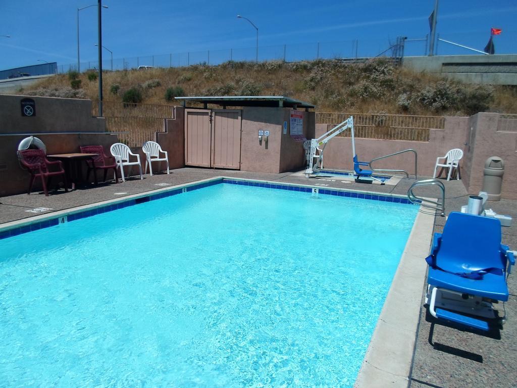 Comfort Inn Silicon Valley East Фремонт Экстерьер фото