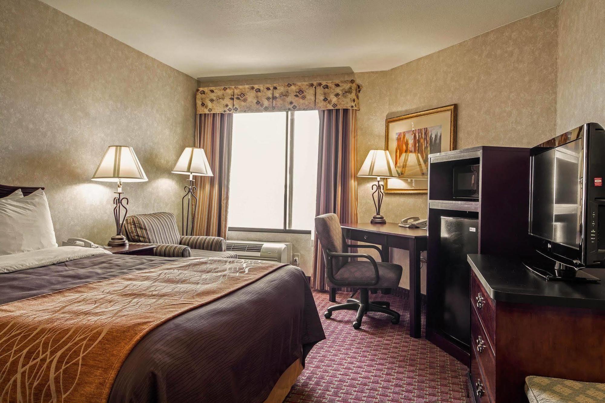 Comfort Inn Silicon Valley East Фремонт Экстерьер фото