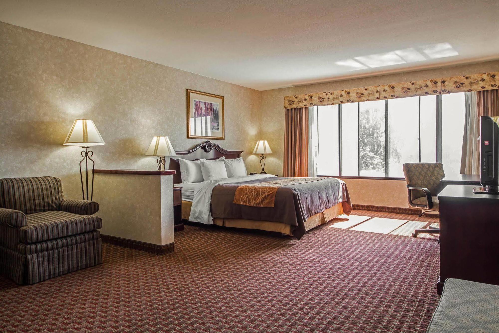 Comfort Inn Silicon Valley East Фремонт Экстерьер фото