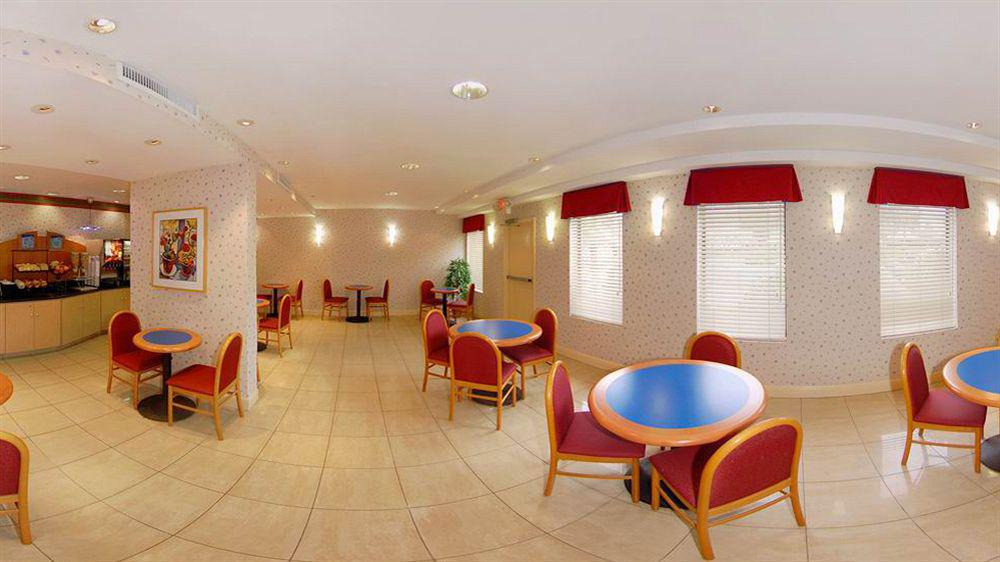 Comfort Inn Silicon Valley East Фремонт Экстерьер фото